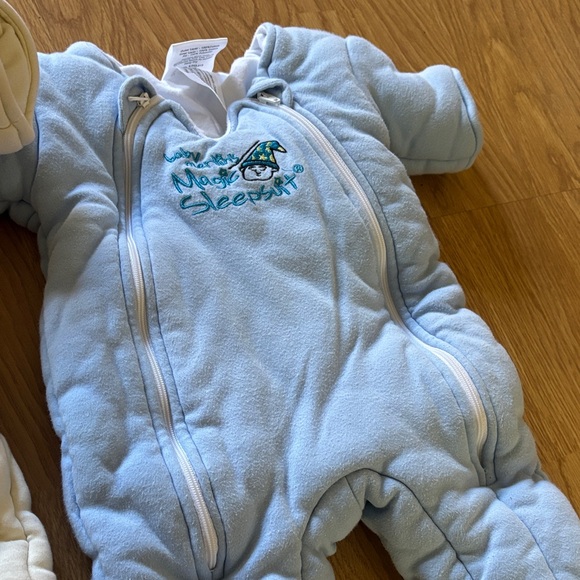 Baby Merlin’s Sleepsuit Bundle - Picture 4 of 4